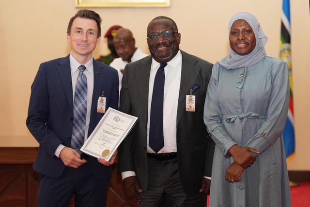Uganda Clears Starlink for Operations After Regulatory Deal