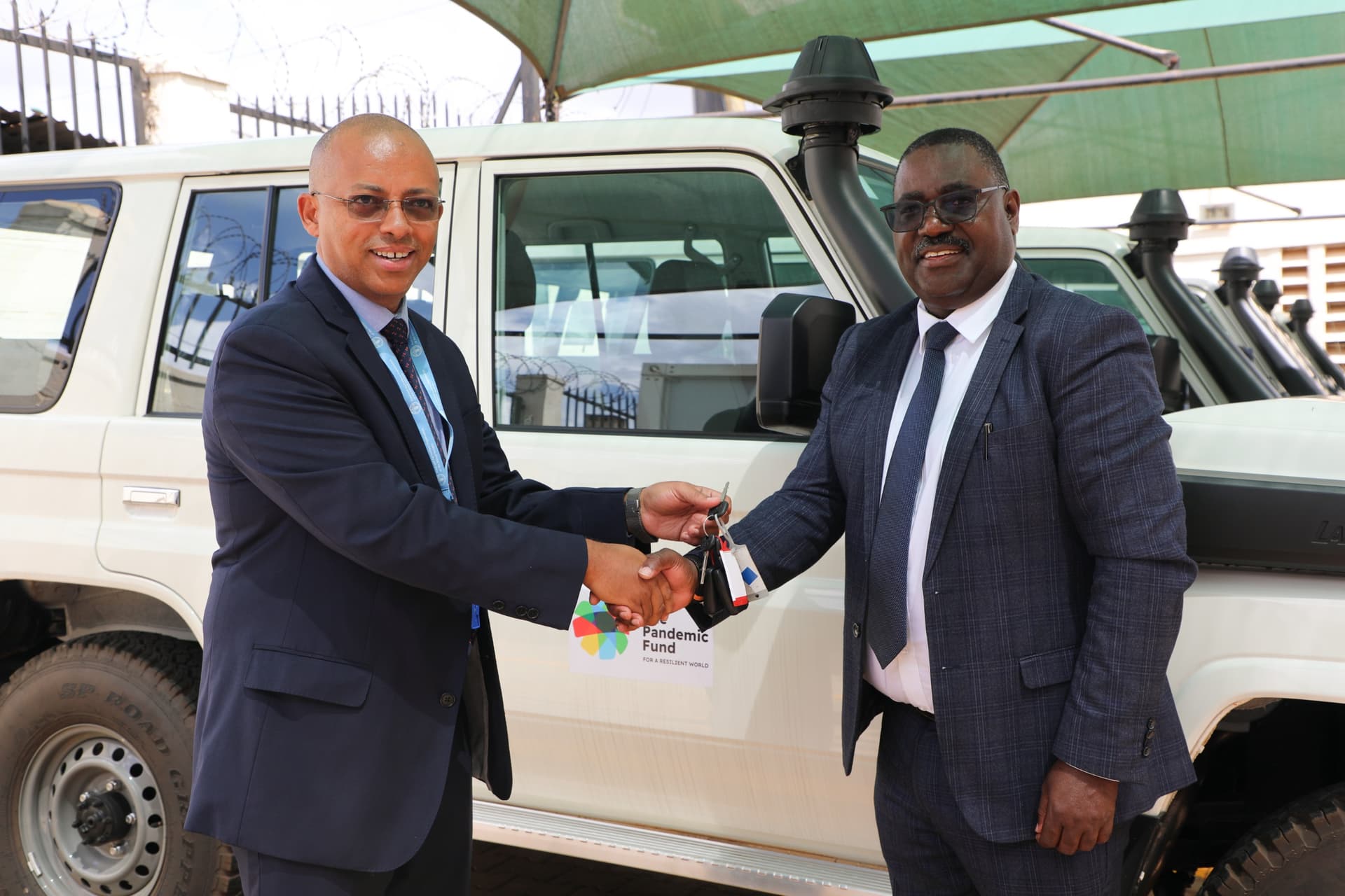 FAO hands over vehicles to strengthen zoonotic disease Inspection in Virunga